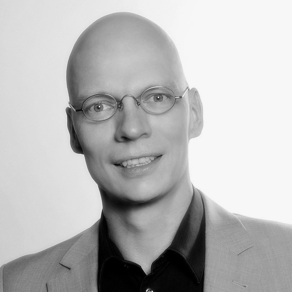  Dr. Oliver Ahrens, MBA